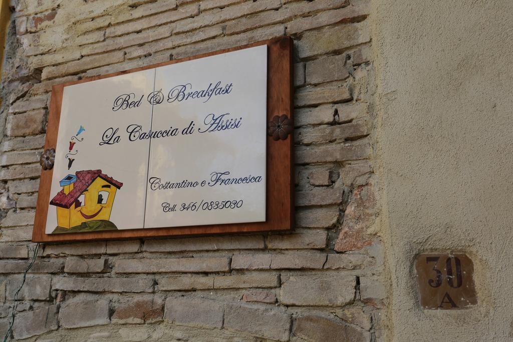 B&B La Casuccia Di Assisi Eksteriør bilde