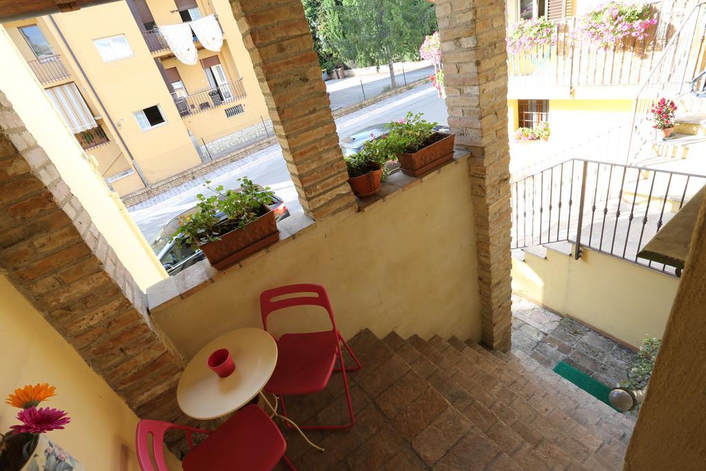 B&B La Casuccia Di Assisi Eksteriør bilde