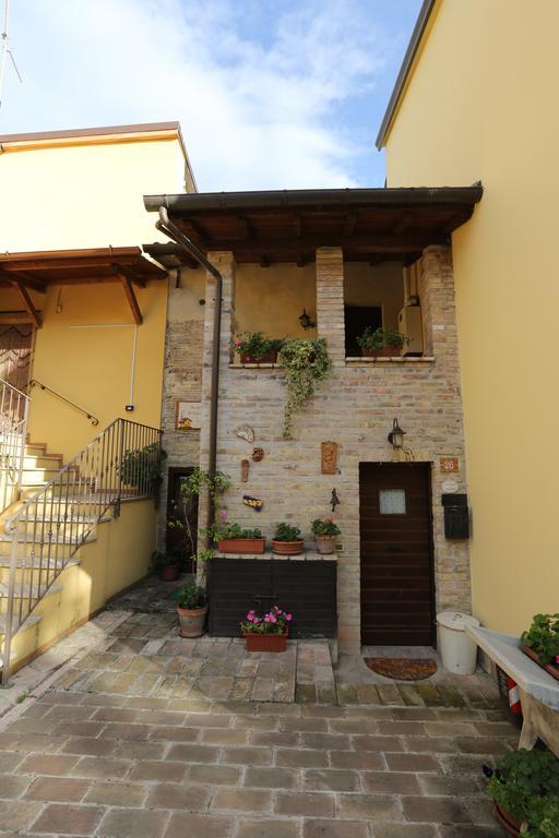 B&B La Casuccia Di Assisi Eksteriør bilde